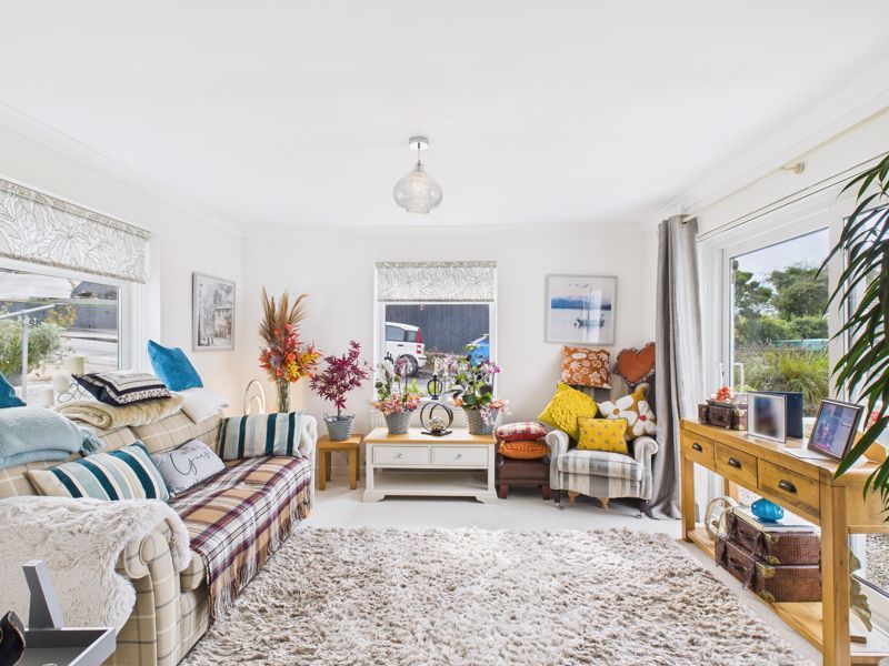 Property photo 3 of 16 Snug