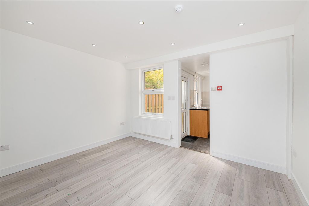 Property photo 2 of 13 Reception Room