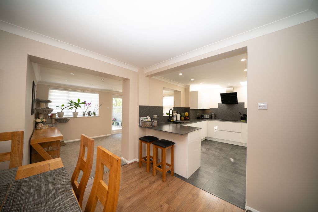 Property photo 2 of 16 Skm-Studio1-12