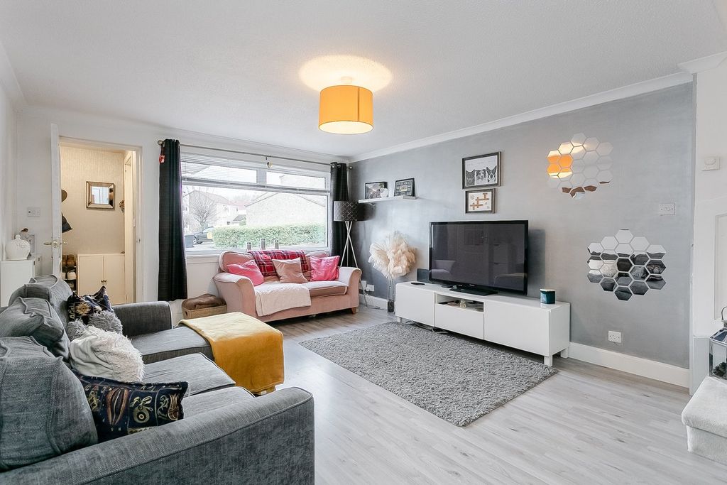 Property photo 2 of 22