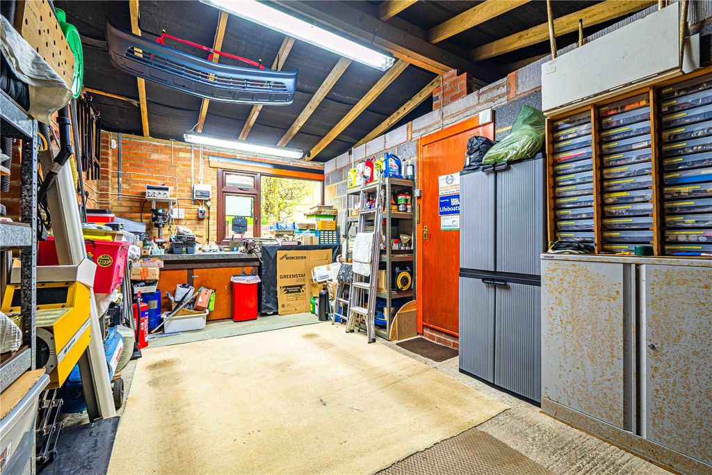 Additional image 21 of 3 bed semi-detached house for saleTring Road, Dunstable, Central Bedfordshire LU6