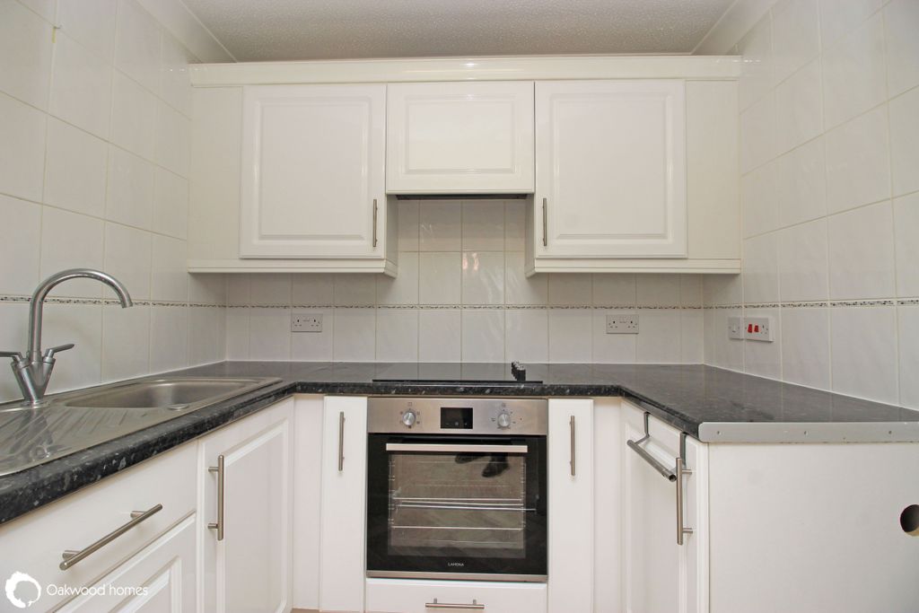 Property photo 3 of 11 Photo