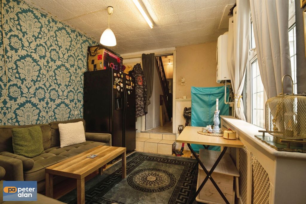 Property photo 2 of 15