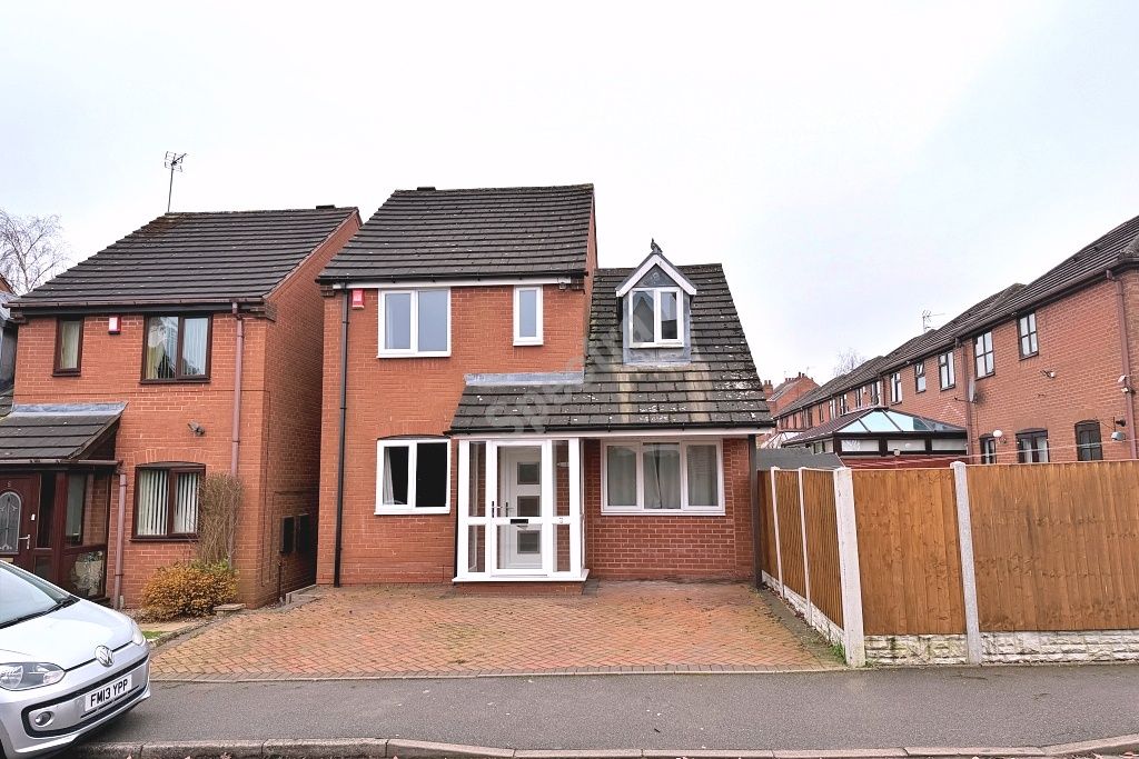Property photo 1 of 7 3 Bed Detached House To Rent Greenwood Close, Kings Heath B14