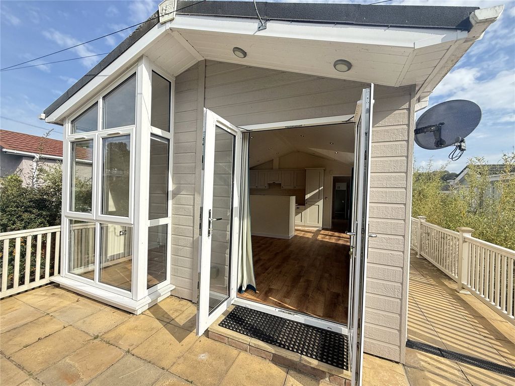 Property photo 2 of 2 Picture No. 25