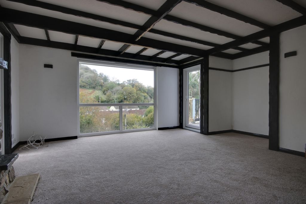 Property photo 2 of 10 Img_9187-Img_9189