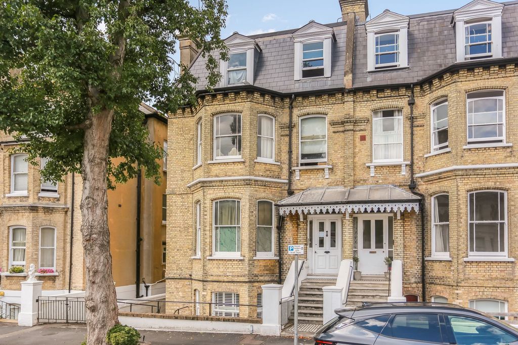 Property photo 1 of 34