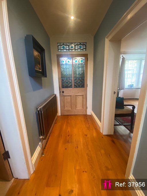Property photo 2 of 36