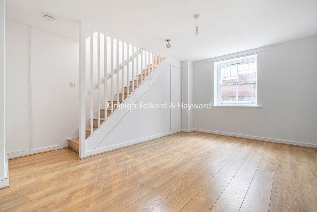 Property photo 2 of 5 Ec135Aa9-Db2E-408F-9