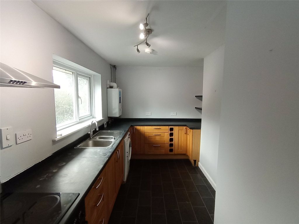 Property photo 3 of 12 Picture No. 20