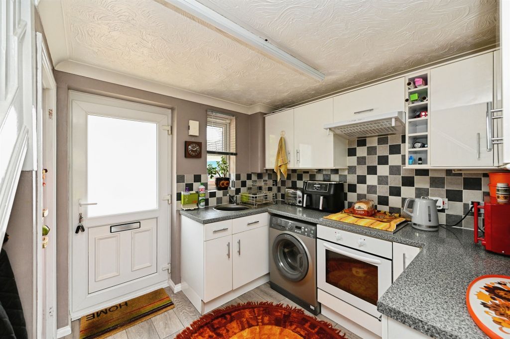 Property photo 2 of 15