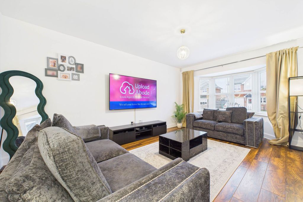 Property photo 2 of 31