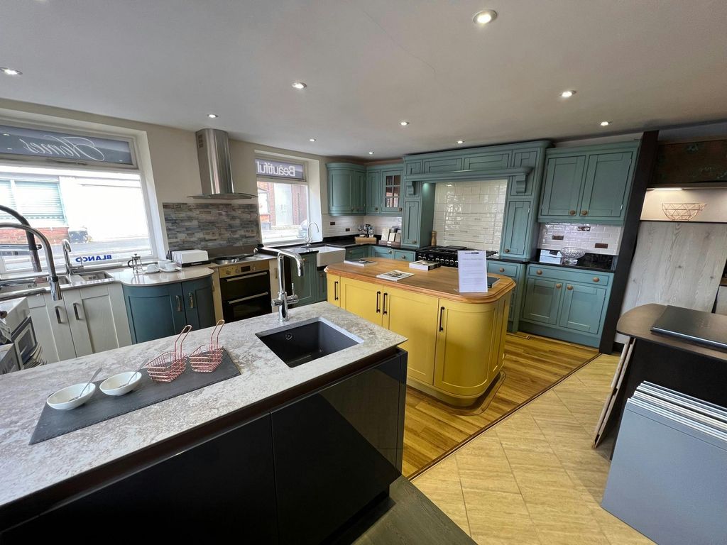 Property photo 3 of 12 1.Jpg