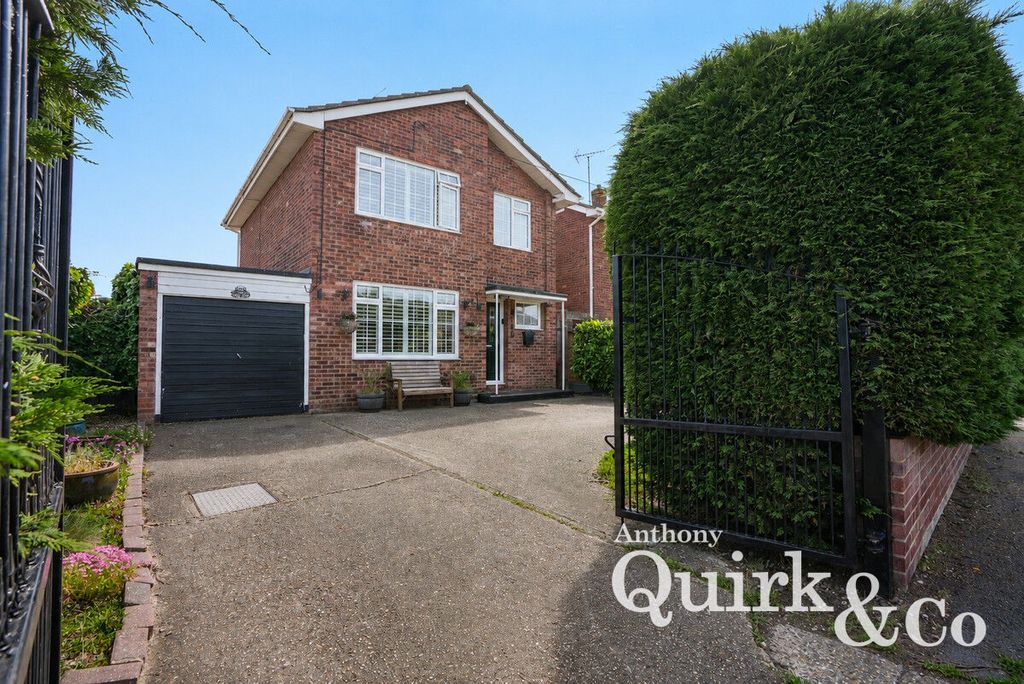 Property photo 1 of 14