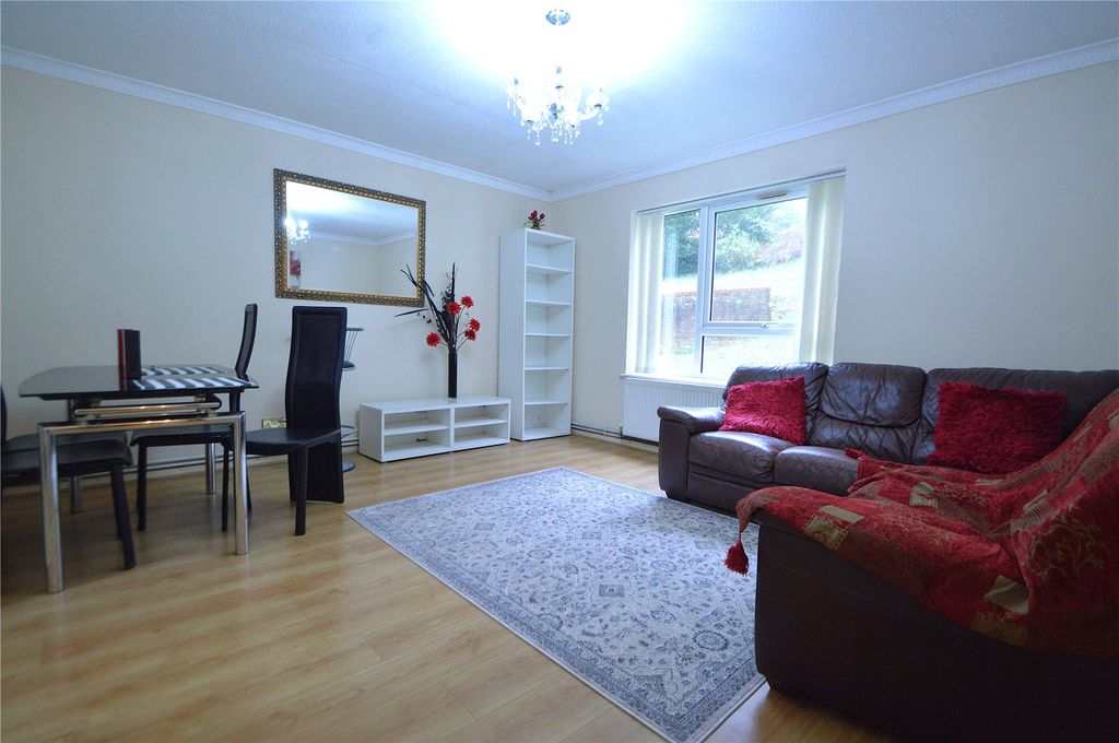 Property photo 2 of 9 Picture No. 14