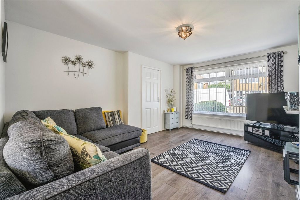 Property photo 3 of 17 Picture No. 06