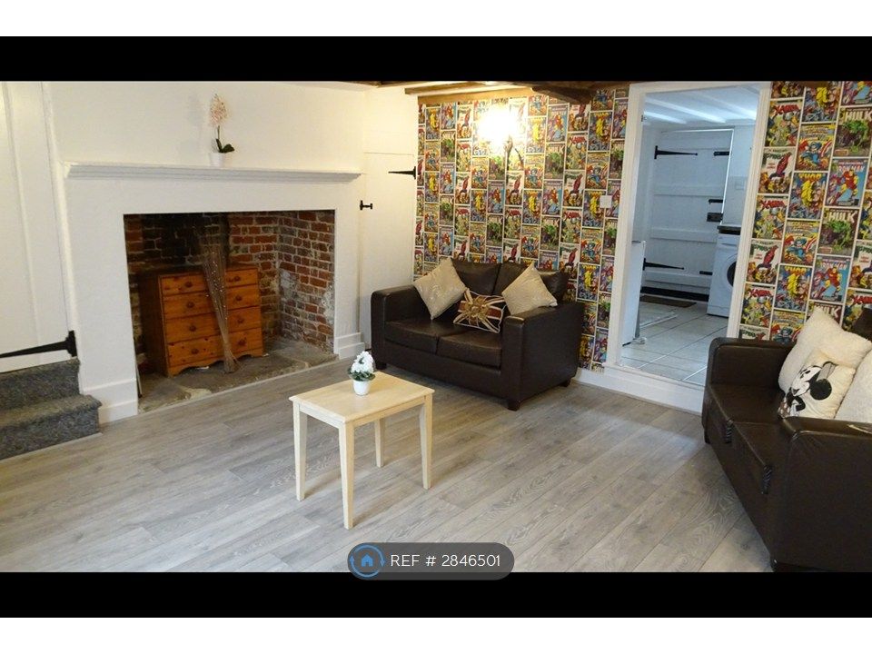 Property photo 2 of 10