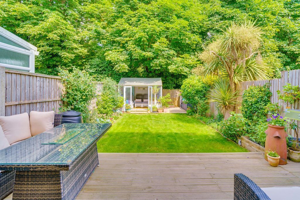 Property photo 3 of 19
