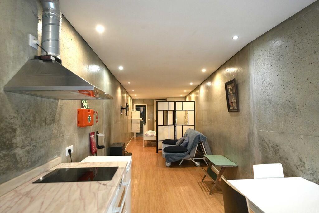 Property photo 2 of 38