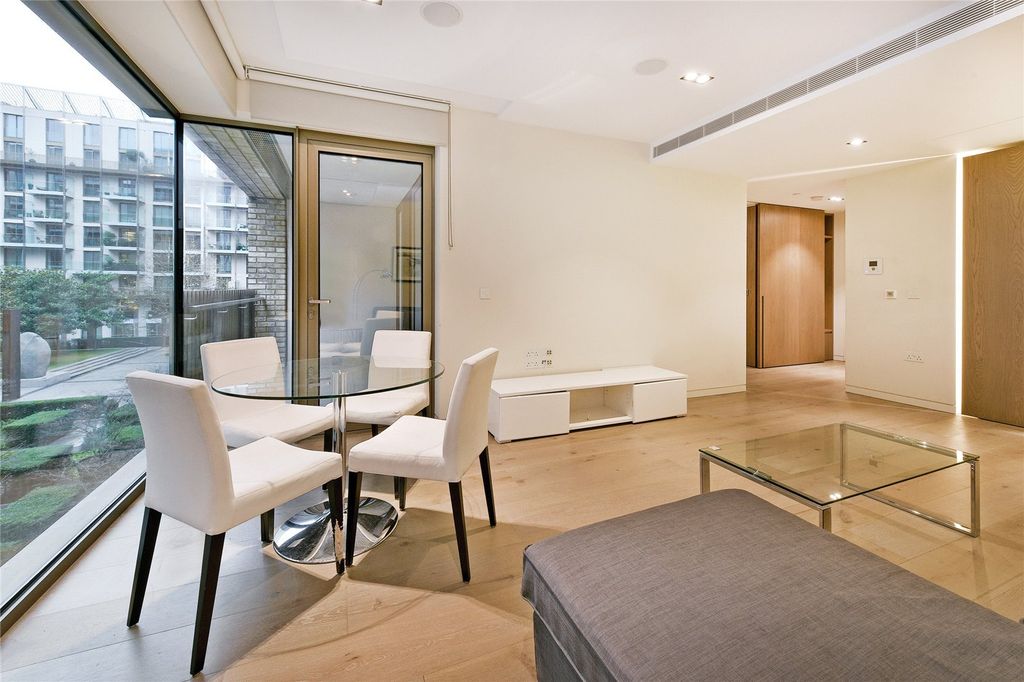 Property photo 1 of 11 Dinning/ Reception