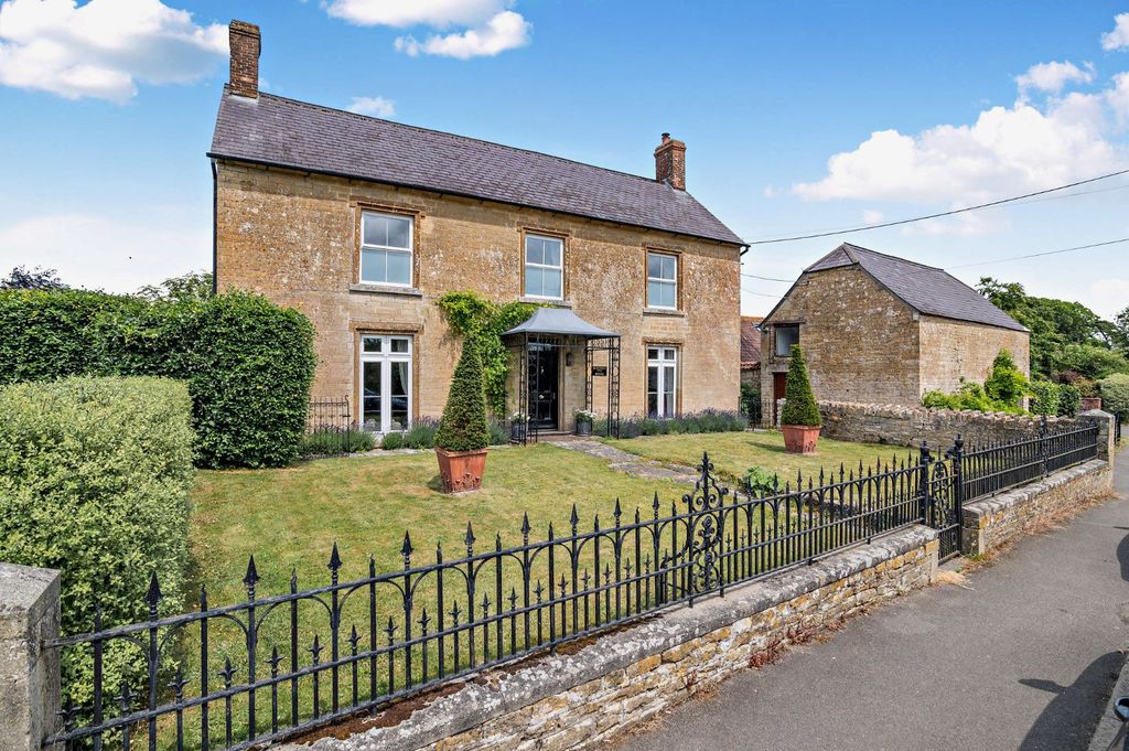 Property photo 1 of 21 Wisteria House