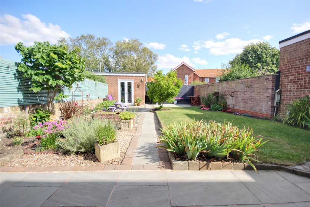 Property photo 2 of 19 Img_7609-Img_7611_Lzn.Jpg