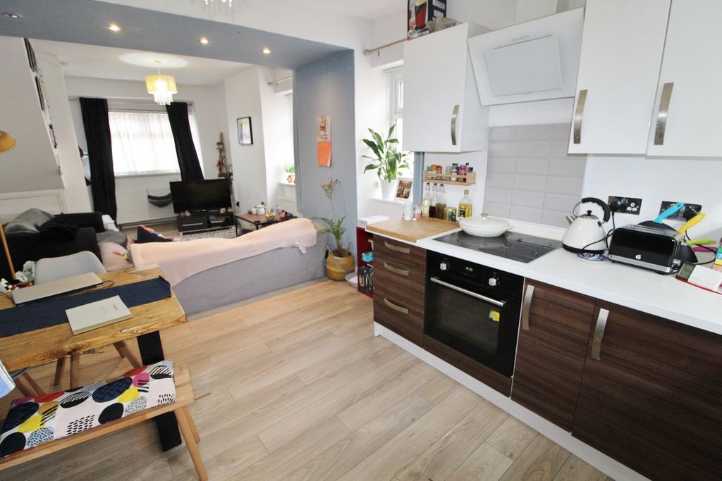 Property photo 3 of 10 Living Dining Kitchen