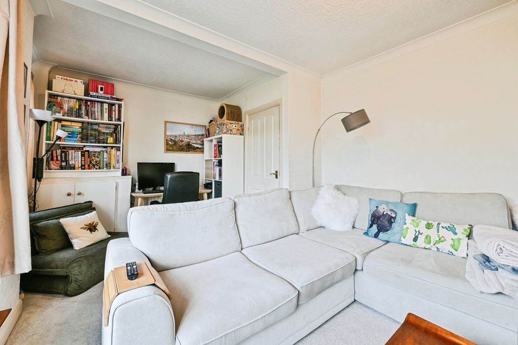 Property photo 2 of 17 Pbox-Img.Jpg