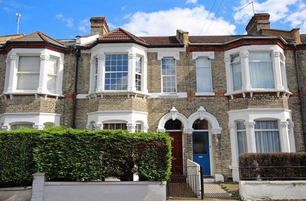 Property photo 1 of 5