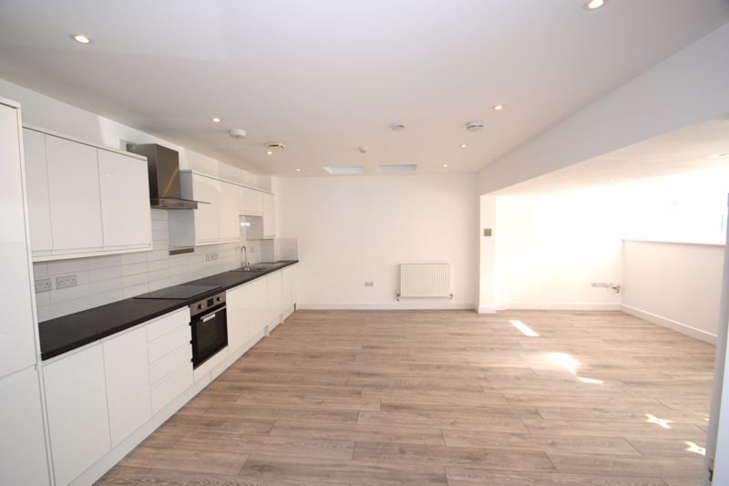 Property photo 3 of 10 Photo 10