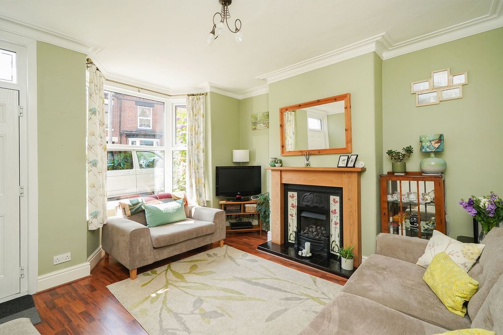 Property photo 2 of 15