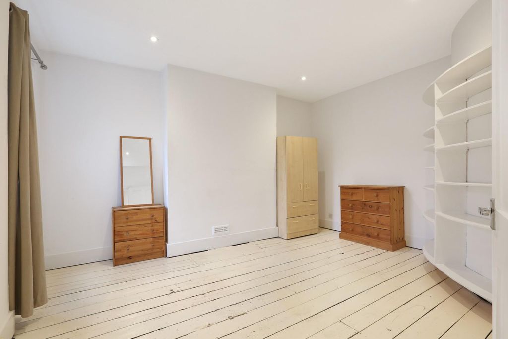 Property photo 3 of 10 Ach_8210.Jpg