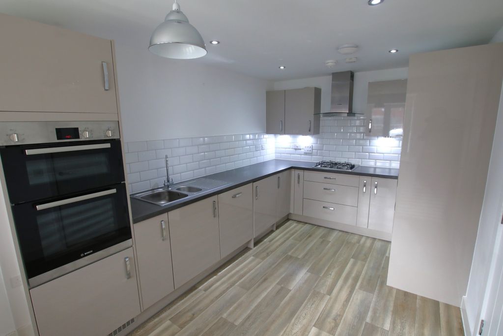 Property photo 2 of 14 Img_0420