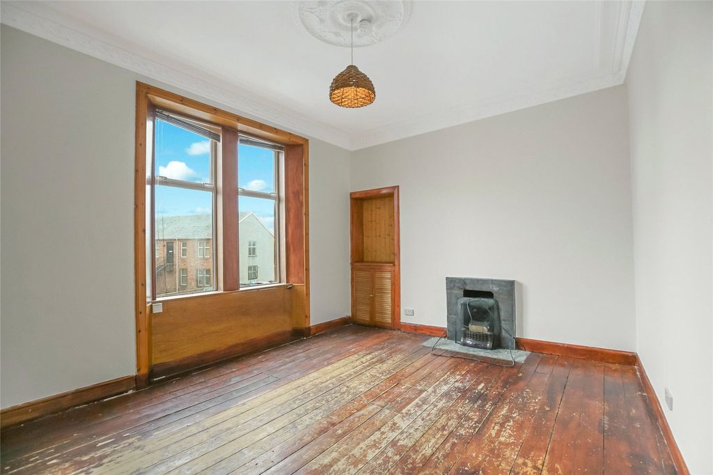Property photo 2 of 19 Picture No. 04