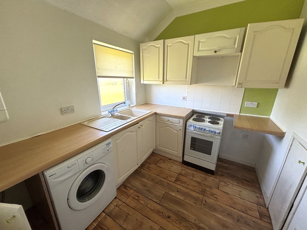 Property photo 3 of 7 3.Jpg