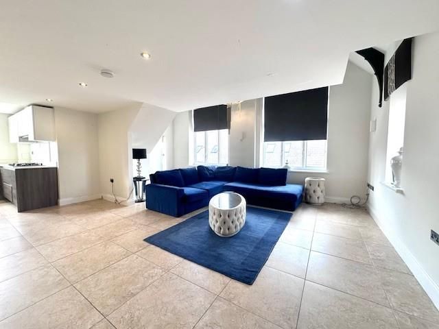 Property photo 2 of 13 Lving.Jpg