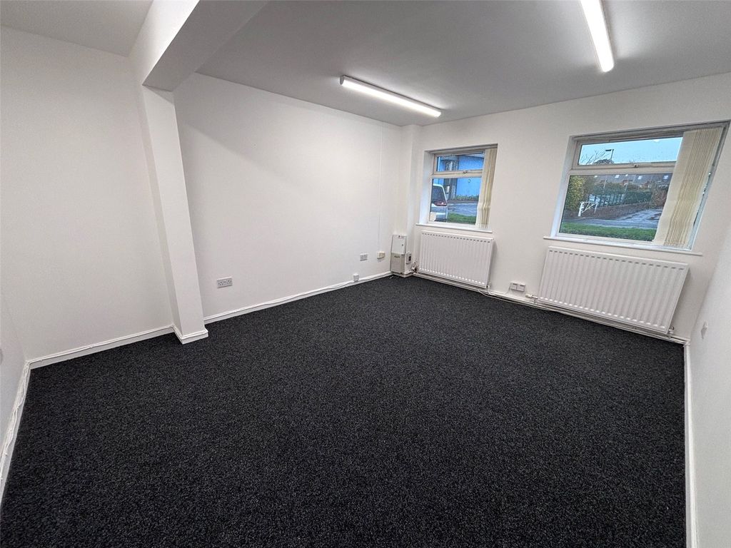 Property photo 3 of 5 Picture No. 01