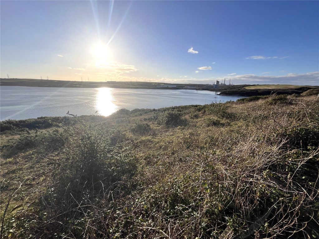 Property photo 2 of 6 Picture No. 06