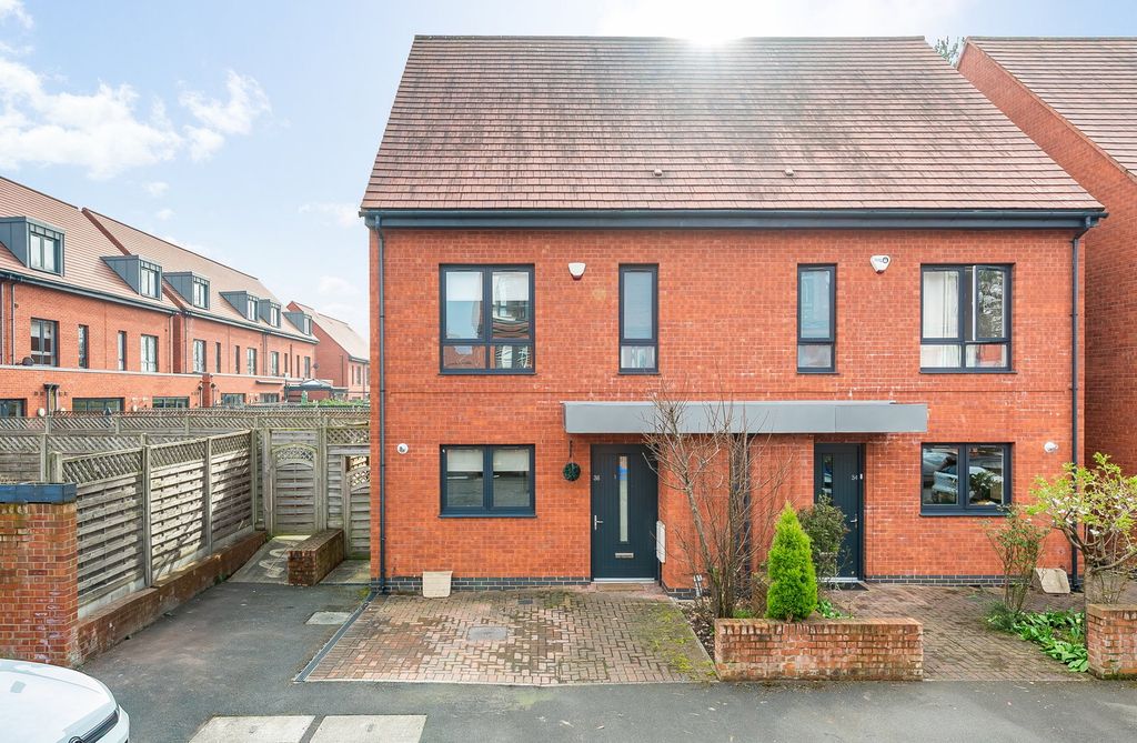 Property photo 2 of 12