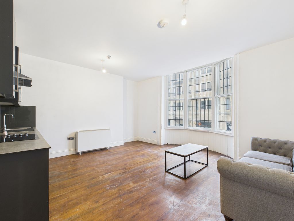 Property photo 1 of 9 Cam04693G0-Pr0086-Still001