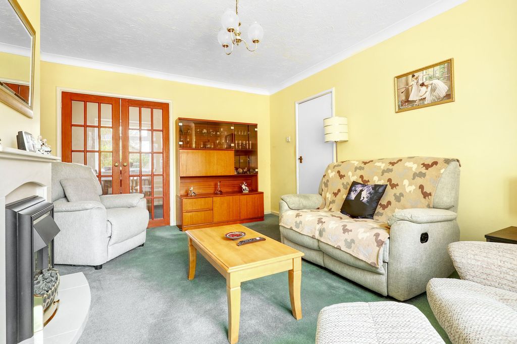 Property photo 3 of 13