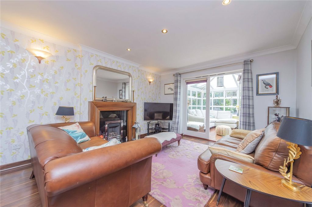 Property photo 3 of 47 Picture No. 04