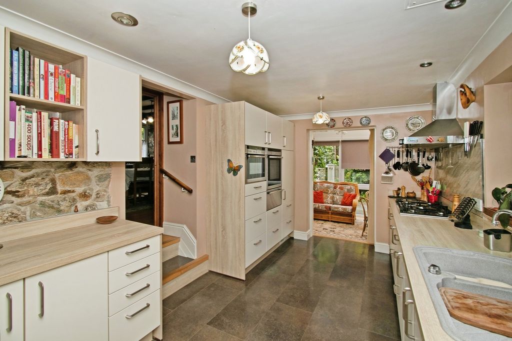 Additional image 6 of 4 bed detached house for saleEast Hill, Blackwater, Truro, Cornwall TR4