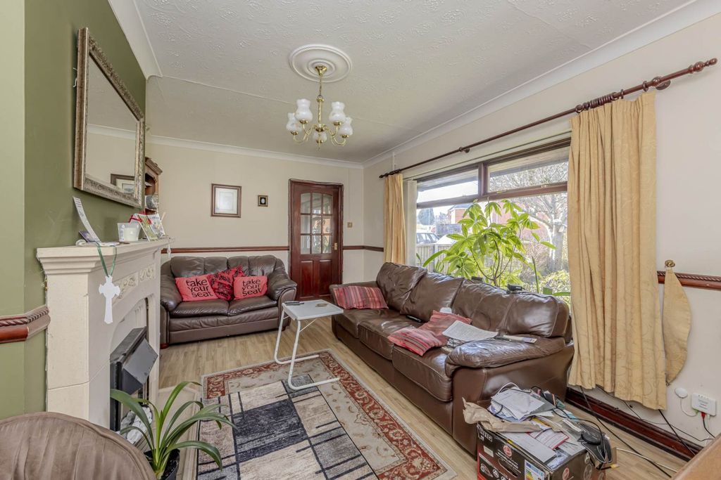 Property photo 2 of 24