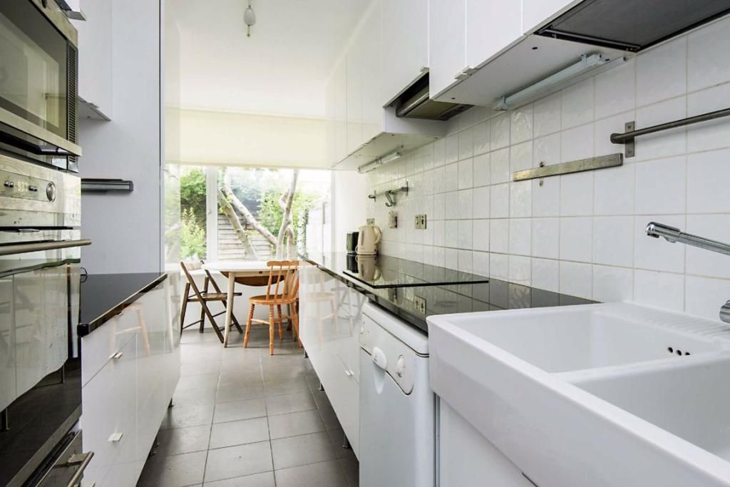 Property photo 1 of 12 Photo 10