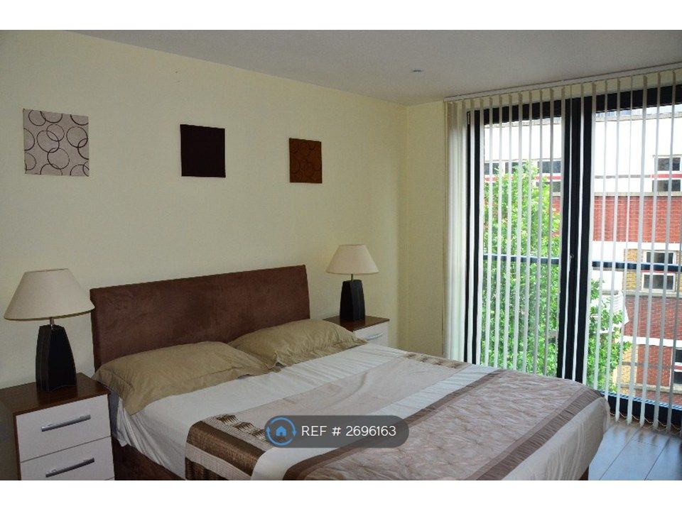 Property photo 2 of 13 Bedroom 1