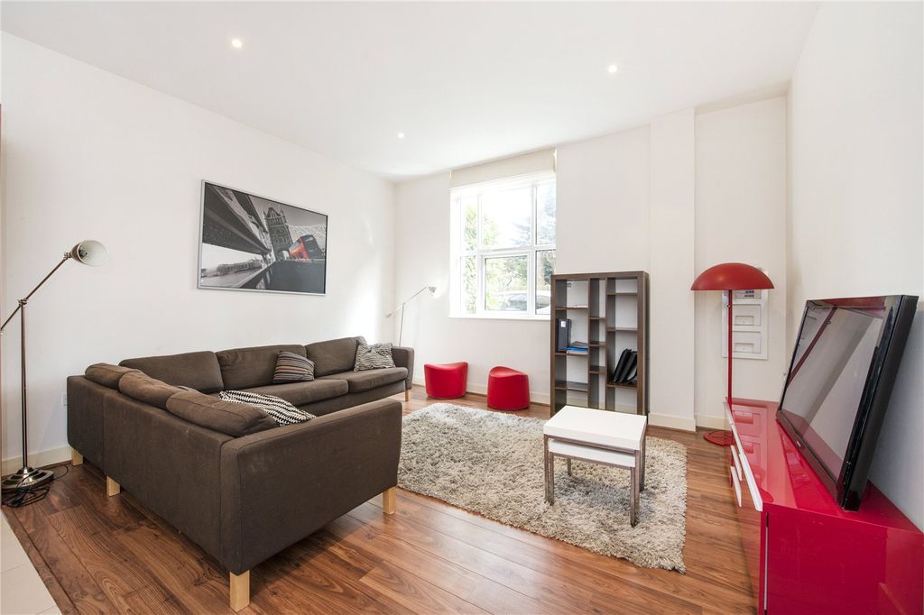 Property photo 2 of 10 Picture No. 03