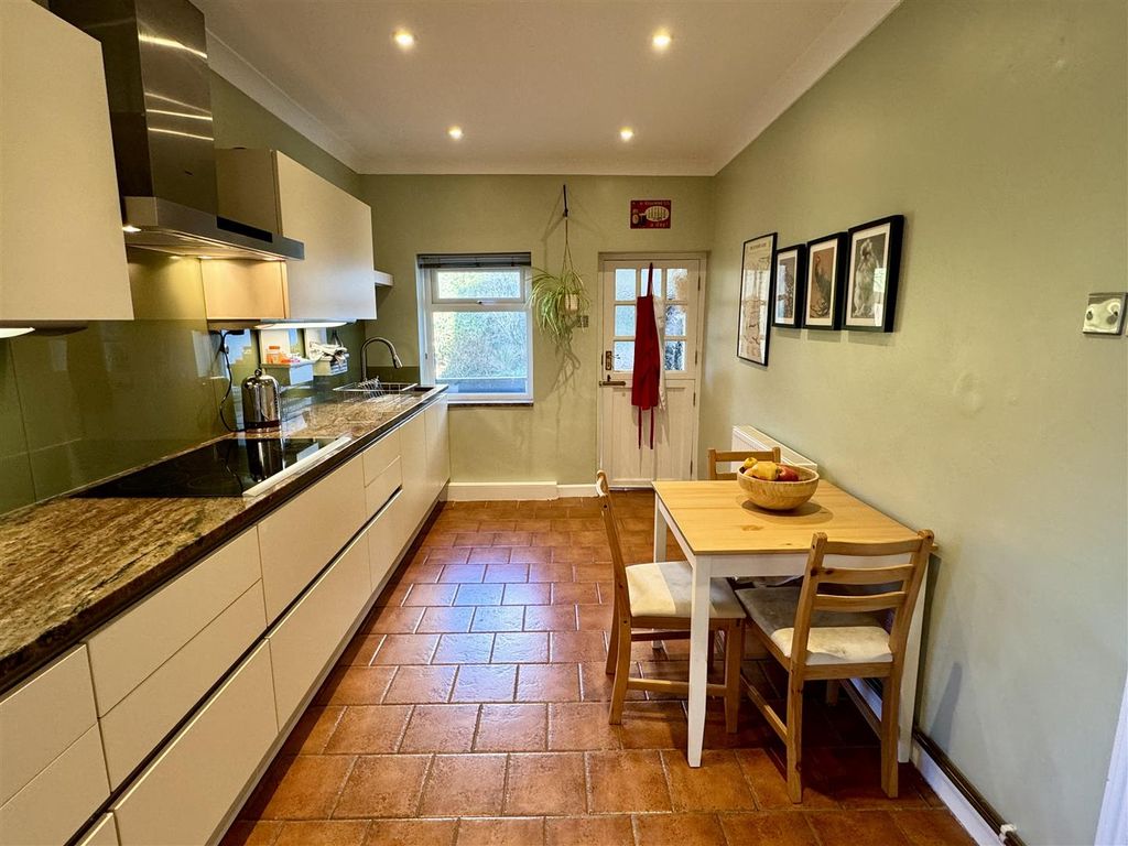 Property photo 3 of 40 Kitchen Breakfast Room