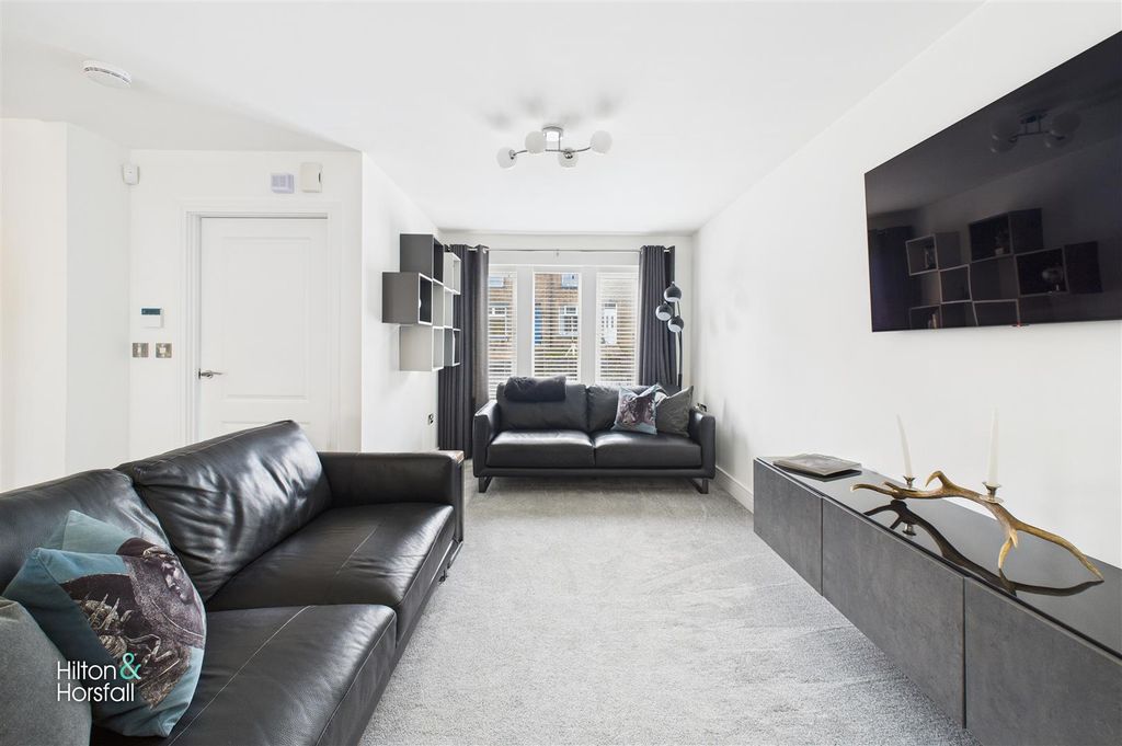 Property photo 3 of 20 Skipton Road