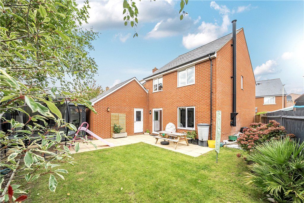 Property photo 2 of 16 Picture No. 10